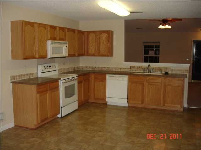 5204 Bristol St, Summerville, SC 29485