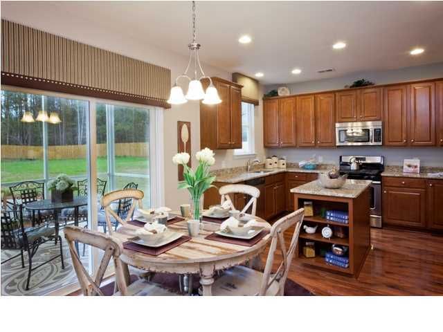 324 Mossy Wood Rd, Summerville, SC 29483