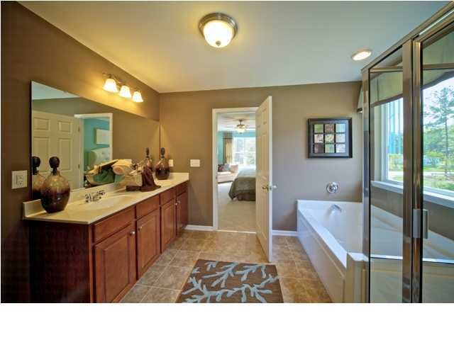 307 Mossy Wood Rd, Summerville, SC 29483