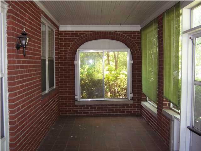 6 Fenwick Dr, Charleston, SC 29407