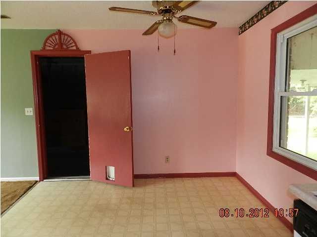 357 Water Oak Dr, Goose Creek, SC 29445