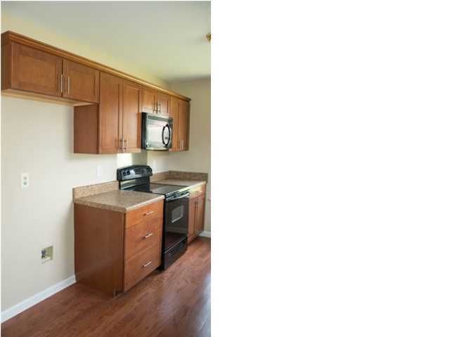 111 Mossy Oaks Ave, Goose Creek, SC 29445