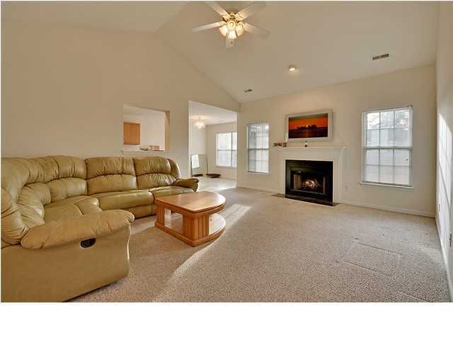 1319 Lantern Rd, Summerville, SC 29483