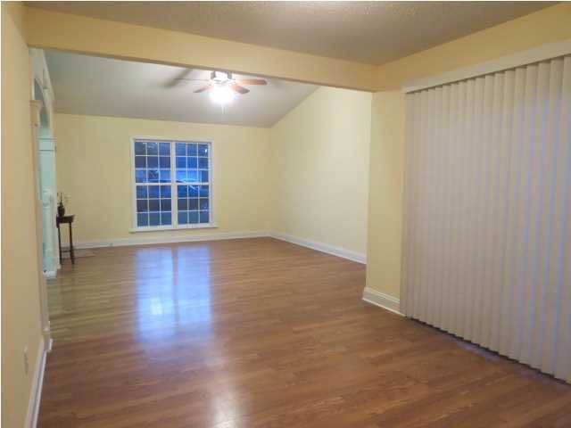 111 Lancashire Rd, Summerville, SC 29483