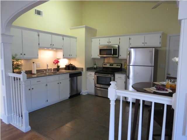111 Lancashire Rd, Summerville, SC 29483