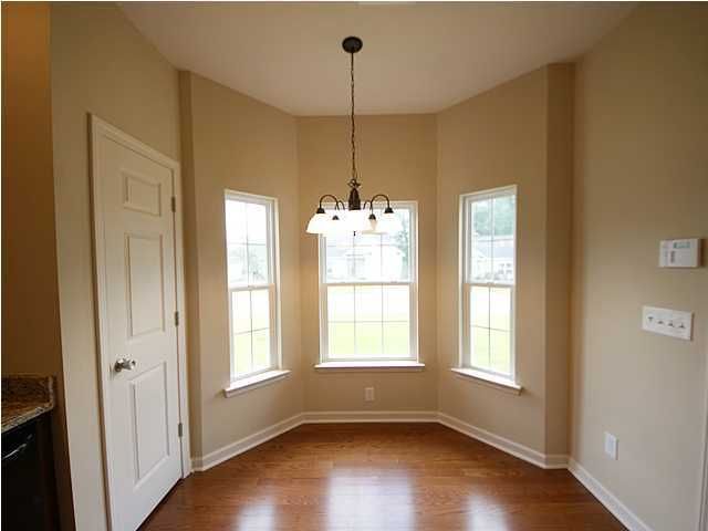 2657 Woodfield Ct, North Charleston, SC 29406