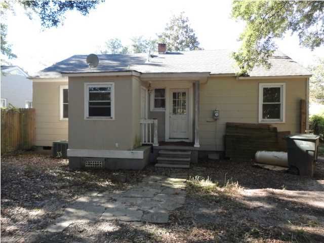 5828 Moore St, Hanahan, SC 29410