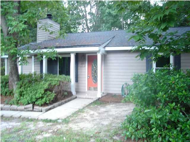 112 Downing Ct, Goose Creek, SC 29445