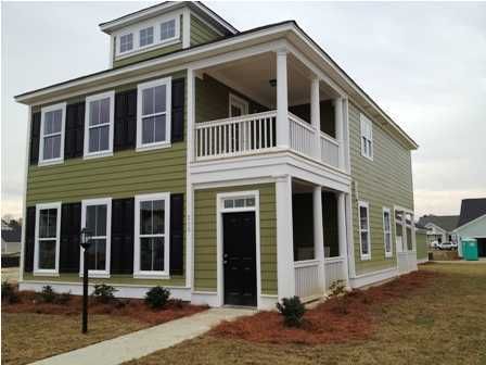 203 Amaryllis Ave, Summerville, SC 29483