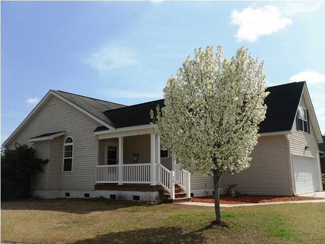 201 Wellington Rd, Summerville, SC 29485