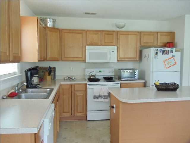 107 Willow Bend Ln, Summerville, SC 29485