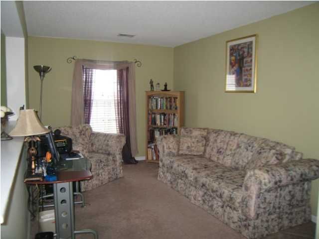 2464 Melville Rd, North Charleston, SC 29406