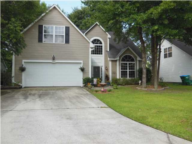 204 Evesham Dr, Summerville, SC 29485