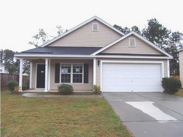 109 Avalon Rd, Summerville, SC 29483