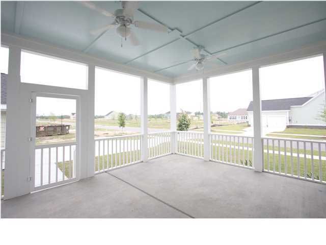 618 Van Buren Dr, Summerville, SC 29483