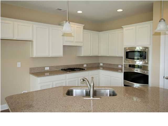 705 Quintan St, Summerville, SC 29483