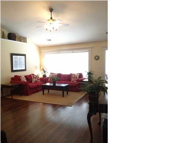 2077 Country Manor Dr, Mount Pleasant, SC 29466