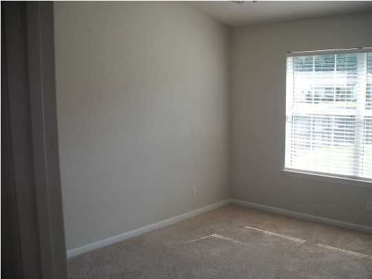 2024 Azalee Ln, Summerville, SC 29483