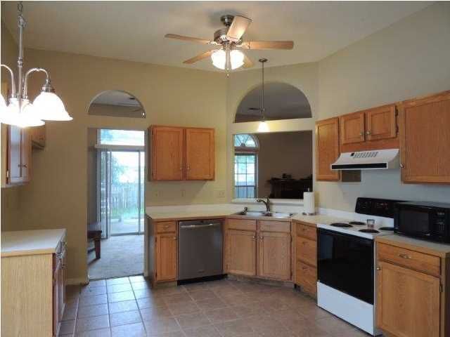 3822 Denham St, North Charleston, SC 29420