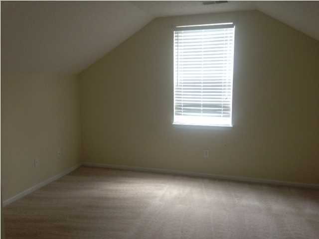 8593 Chloe Ln, North Charleston, SC 29406