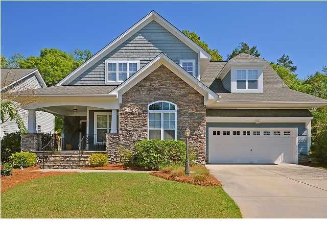 215 Carolinian Dr, Summerville, SC 29485