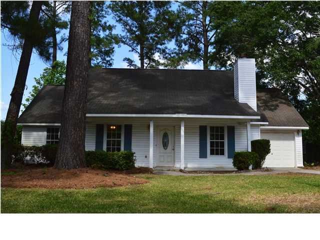 601 Dolphin Dr, Summerville, SC 29485