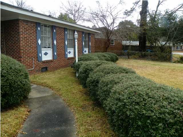 103 Gardenia St, Summerville, SC 29483