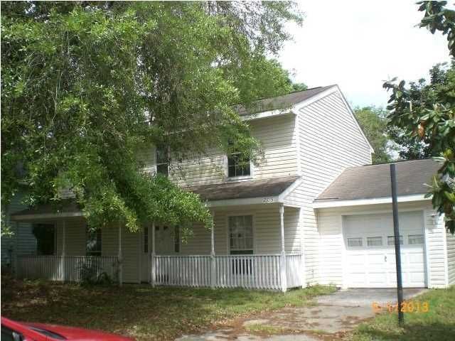 205 Laurel Ridge Rd, North Charleston, SC 29418
