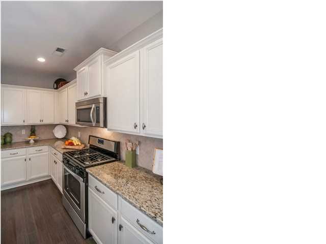 3813 Bonnecrest Ln, North Charleston, SC 29420