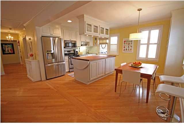 28 Colleton Dr, Charleston, SC 29407