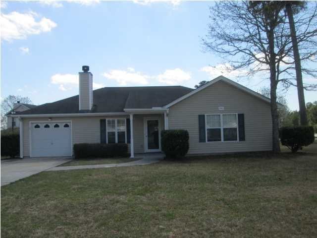 1701 Sandpiper Ct, Hanahan, SC 29410