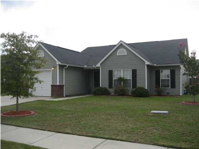 242 Dovetail Cir, Summerville, SC 29483