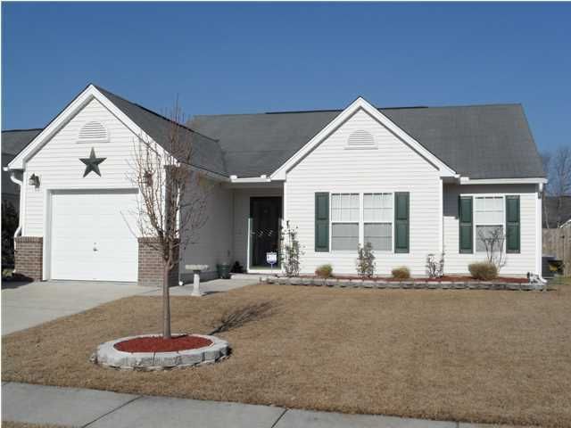 204 Delafield Dr, Summerville, SC 29483