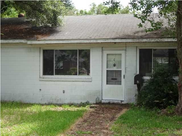 4 Stratford Rd, Charleston, SC 29407