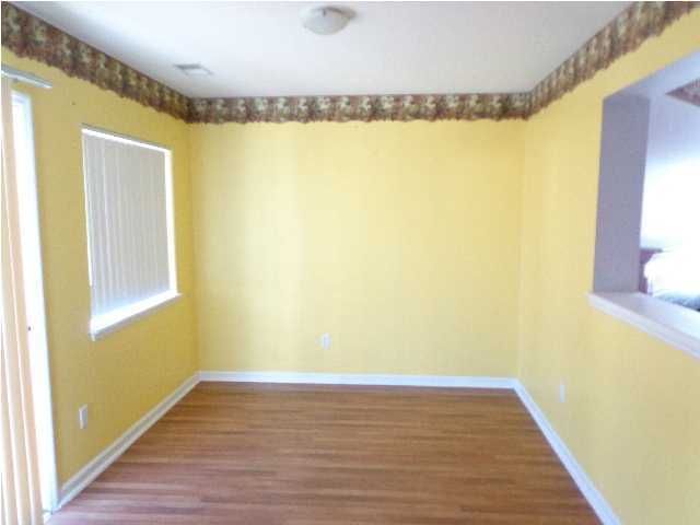 8021 Old London Rd, North Charleston, SC 29406
