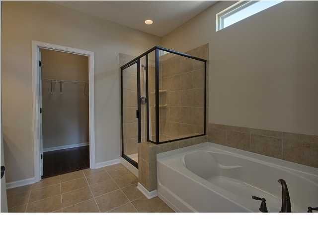 402 7th St, Summerville, SC 29483