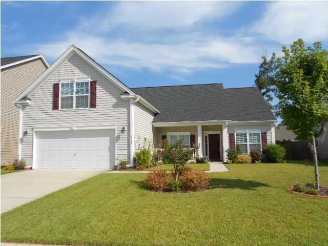 8003 Seastar Ln, Hanahan, SC 29410