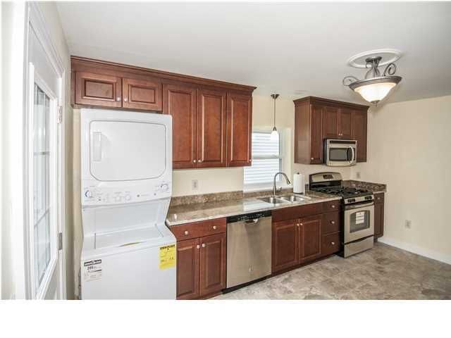 9 Fenwick Dr, Charleston, SC 29407