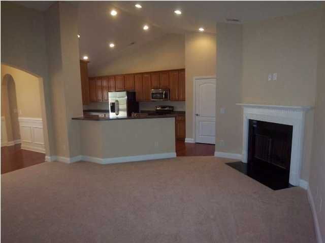 183 Berwick Dr, Summerville, SC 29483