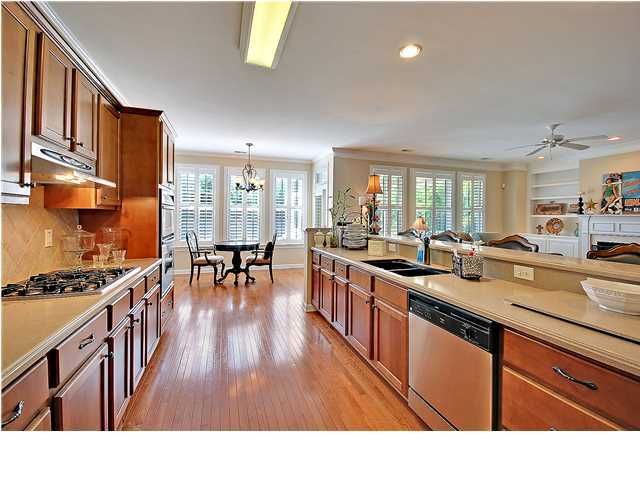 3125 Treadwell St, Mount Pleasant, SC 29466