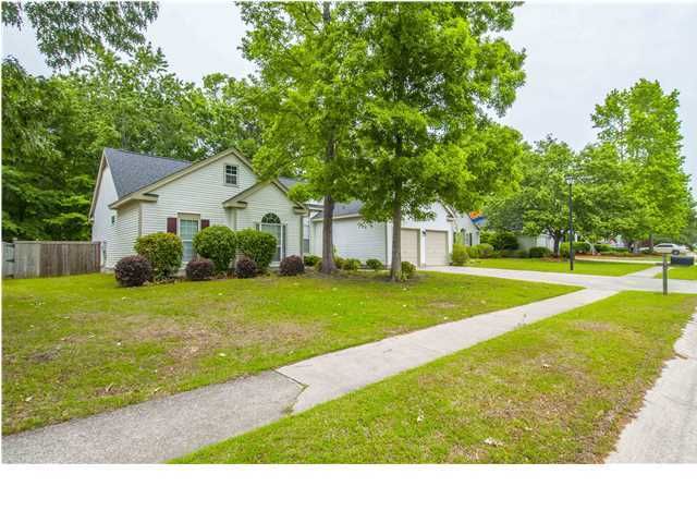 105 Chesterton Dr, Goose Creek, SC 29445