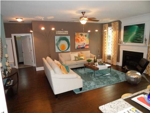 2406 Hummingbird Ln, Summerville, SC 29483