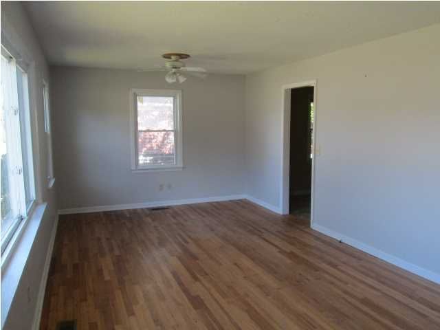 4 Eucalyptus Ave, North Charleston, SC 29420
