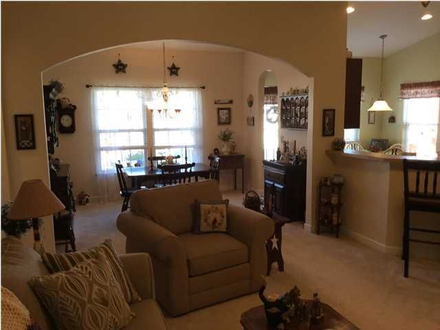 252 Killarney Trl, Moncks Corner, SC 29461
