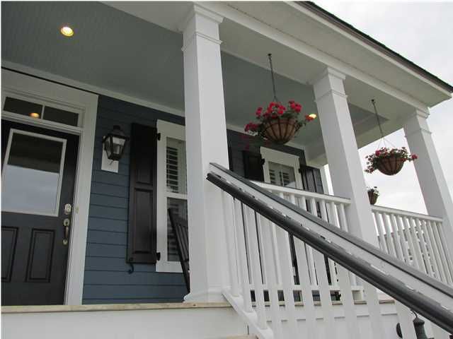 301 Megans Bay Ln, Charleston, SC 29492