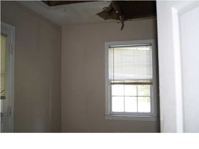 7708 Midwood Dr, North Charleston, SC 29420