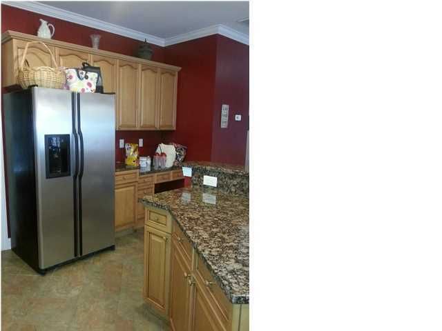 9277 Markleys Grove Blvd, Summerville, SC 29485