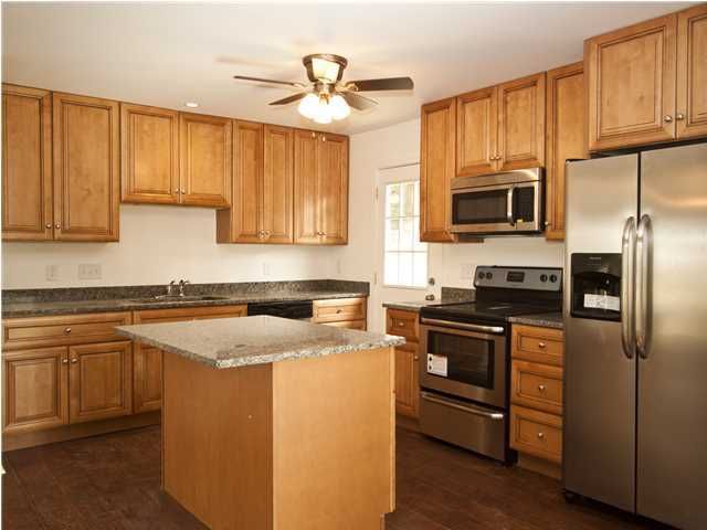 1809 Manigault Dr, Charleston, SC 29407