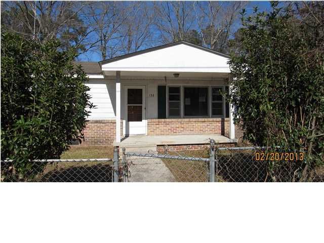138 Stratton Dr, North Charleston, SC 29420