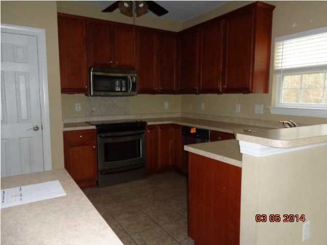 2041 Culloden Dr, Summerville, SC 29483